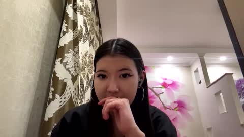 Eri online show from February 20, 6:52 pm