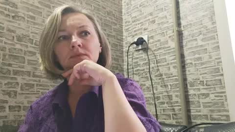 Snapshot of edithmanning chatting on December 29, 8:33 am edithmanning online show from December 29, 8:33 am