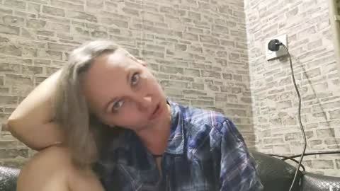 Snapshot of edithmanning chatting on January 9, 3:23 pm edithmanning online show from January 9, 3:23 pm