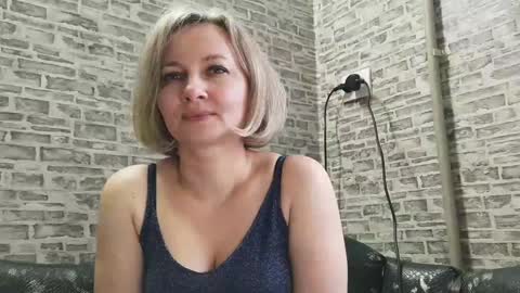 Snapshot of edithmanning chatting on January 28, 11:17 am edithmanning online show from January 28, 11:17 am