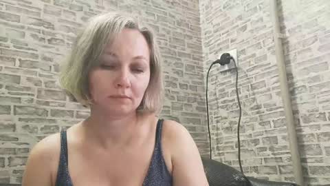 Snapshot of edithmanning chatting on January 30, 11:01 am edithmanning online show from January 30, 11:01 am