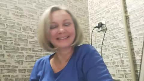 Snapshot of edithmanning chatting on February 11, 6:33 pm edithmanning online show from February 11, 6:33 pm