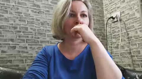 Snapshot of edithmanning chatting on March 6, 12:41 pm edithmanning online show from March 6, 12:41 pm