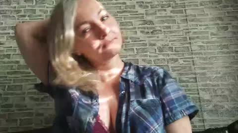 Snapshot of edithmanning chatting on November 26, 7:09 am edithmanning online show from November 26, 7:09 am