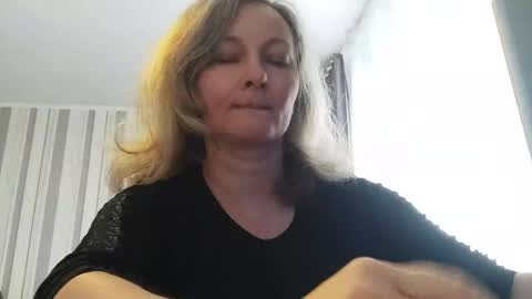 Snapshot of edithmanning chatting on January 13, 1:05 pm edithmanning online show from January 13, 1:05 pm