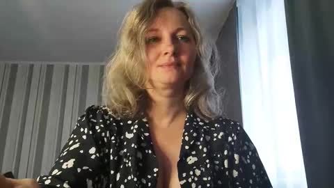 edithmanning online show from February 25, 6:45 am