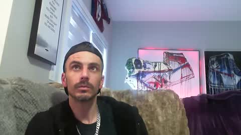 edmonton1985780 online show from March 4, 6:07 pm