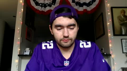 Snapshot of edmundfitz75 chatting on June 25, 10:14 pm EddieFitz75 online show from June 25, 10:14 pm