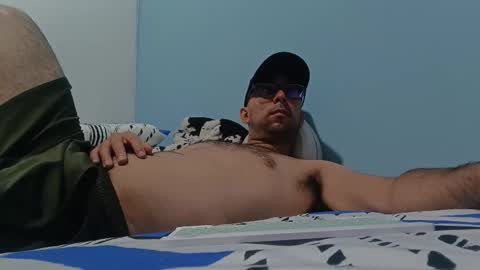 Snapshot of edrik_92 chatting on March 23, 1:53 am edrik_92 online show from March 23, 1:53 am