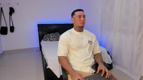 Eduar Wild online show from February 9, 5:22 am