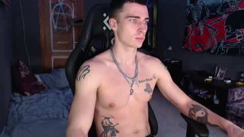 Eduar online show from September 17, 3:03 pm