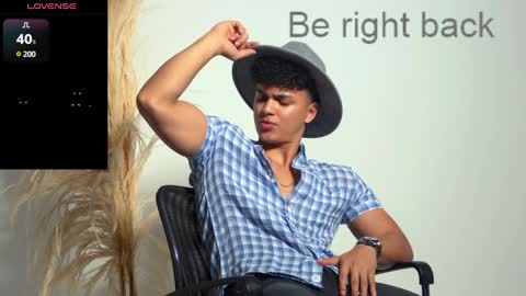 Snapshot of edward__clarck chatting on February 3, 6:56 am EDWARD CLARCK online show from February 3, 6:56 am