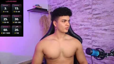 Snapshot of edward__clarck chatting on October 12, 11:04 pm EDWARD CLARCK online show from October 12, 11:04 pm