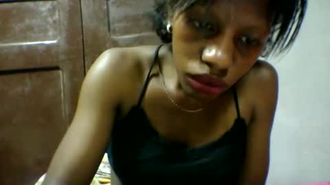 Snapshot of edwige770943 chatting on May 4, 4:52 am edwige770943 online show from May 4, 4:52 am