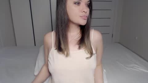 Snapshot of eelena4kiss chatting on October 11, 9:30 am eelena4kiss online show from October 11, 9:30 am