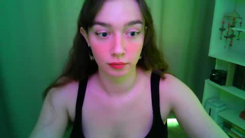 Snapshot of effie_balconii chatting on May 11, 11:05 am effie_balconii online show from May 11, 11:05 am