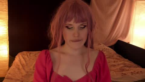 Effie Mur online show from February 8, 6:12 pm