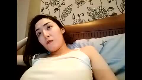 Effy online show from December 1, 2:22 pm