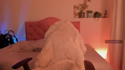 effy online show from January 8, 6:09 am