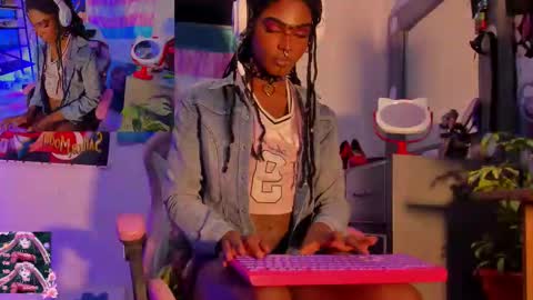 effy_marinn online show from September 17, 10:28 am