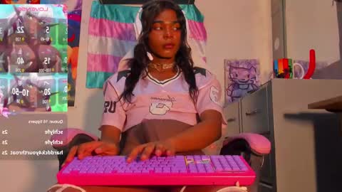 effy_marinn online show from September 30, 1:38 pm