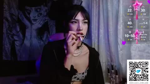    online show from March 1, 11:07 pm