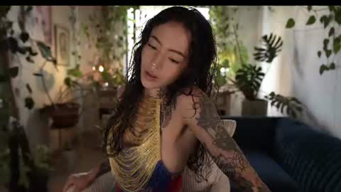 Effy online show from June 27, 5:29 pm