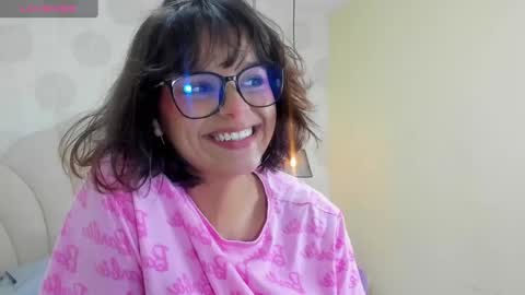  E F F Y  online show from December 5, 7:28 pm