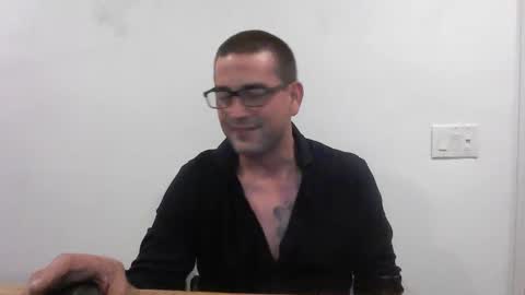 Snapshot of eguevara555500 chatting on April 21, 5:58 am SilverBulture online show from April 21, 5:58 am