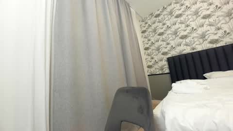 Erik and Alice online show from February 9, 2:17 am