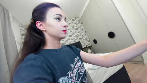 Erik and Alice online show from March 4, 2:38 am