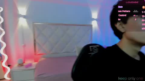 eidan_tay online show from April 20, 7:37 pm