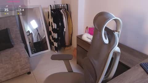 Eiden Blake online show from February 9, 12:03 am