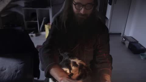 eighthundredeightyeight online show from December 15, 1:59 pm