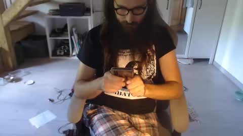 eighthundredeightyeight online show from May 25, 12:22 pm