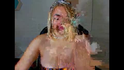 Snapshot of eily_blunts chatting on October 7, 12:24 pm Eily online show from October 7, 12:24 pm