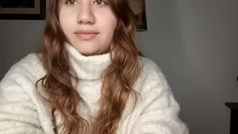 EIMY   MODEL INDEPENDENT online show from January 8, 6:31 am