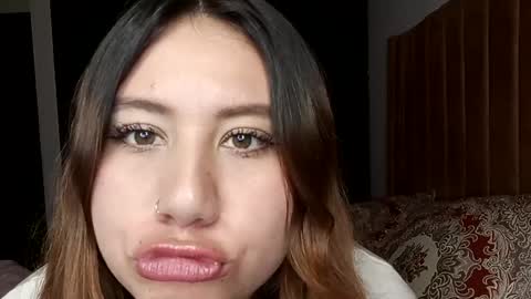 EIMY   MODEL INDEPENDENT online show from January 31, 5:30 am