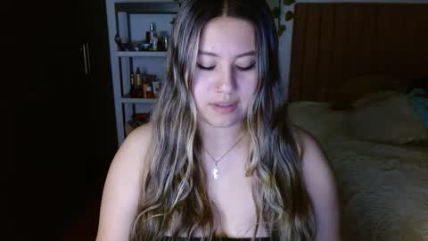 EIMY   MODEL INDEPENDENT online show from October 11, 5:17 am