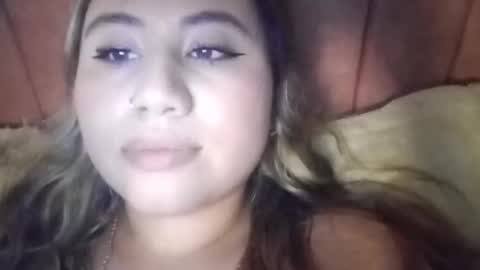 EIMY   MODEL INDEPENDENT online show from April 16, 11:51 pm