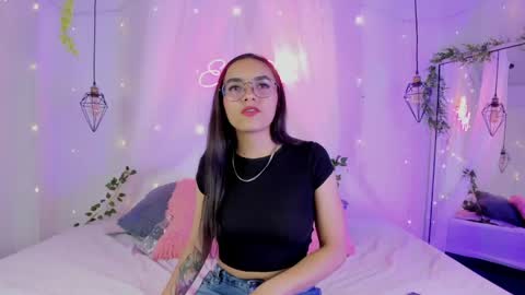 eimy_rosse18 online show from April 17, 1:36 pm