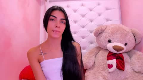 Snapshot of eimy_skinny chatting on March 27, 1:55 pm eimy online show from March 27, 1:55 pm