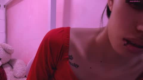 Snapshot of eimy_skinny chatting on May 3, 12:33 pm eimy online show from May 3, 12:33 pm