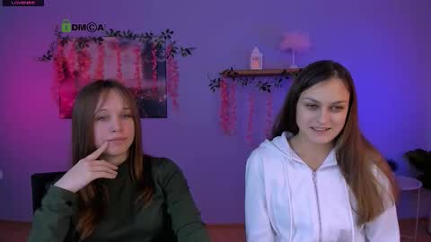 Snapshot of eira_mouse chatting on February 5, 1:16 pm Sweet Eira online show from February 5, 1:16 pm