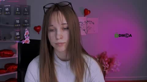 Snapshot of eira_mouse chatting on February 21, 9:43 am Sweet Eira online show from February 21, 9:43 am