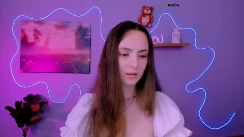 Snapshot of eira_mouse chatting on March 3, 8:42 am Sweet Eira online show from March 3, 8:42 am