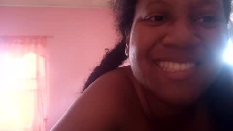 Snapshot of eirondra_valeen chatting on October 22, 2:17 pm Eirondra Valeen online show from October 22, 2:17 pm