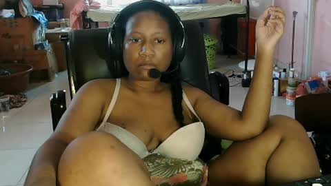 Eirondra Valeen online show from April 3, 1:53 pm