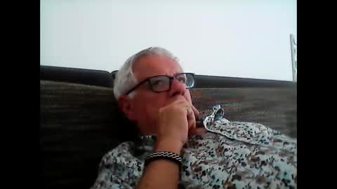 Snapshot of eisbaer1957 chatting on May 23, 4:33 pm eisbaer1957 online show from May 23, 4:33 pm