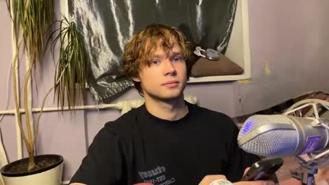 Eitan online show from October 20, 3:45 pm